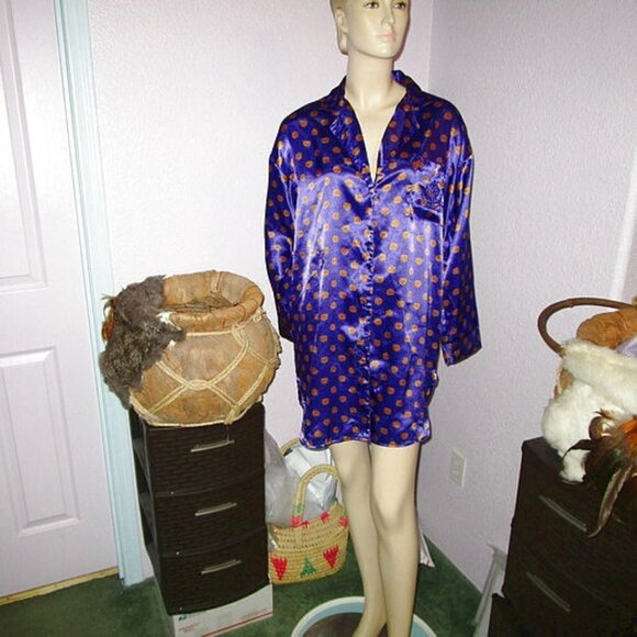 Vtg Victoria’s Secret Nightgown Size M Purple Satin Polka Dots Sleep Shirt 80s - Picture 1 of 9